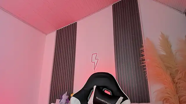 khleodojaのライブXXXチャット