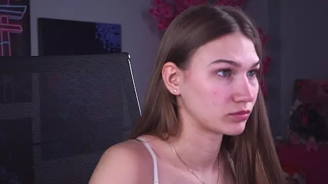 Czat XXX na żywo – Sweet_Emilya