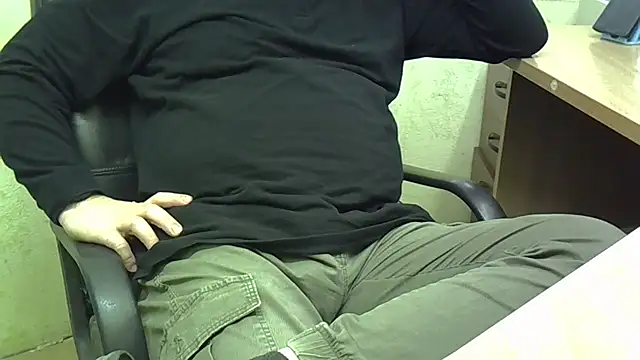 nikdov3のライブXXXチャット