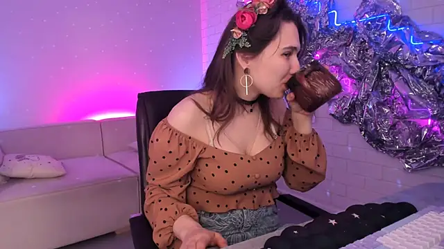 TessaMill élő XXX-chatje