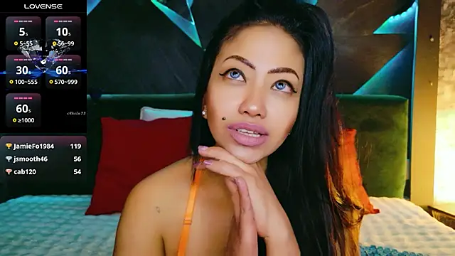 ElyaQuinn's Live XXX Chat