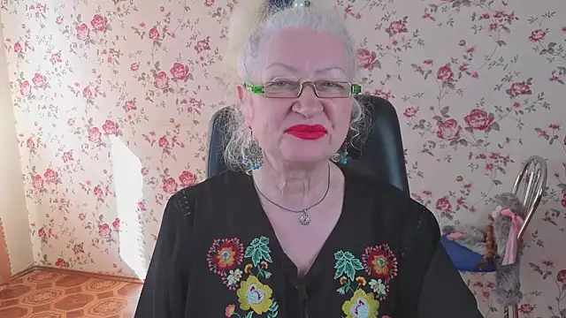 Maya_Mayflower Chat XXX live