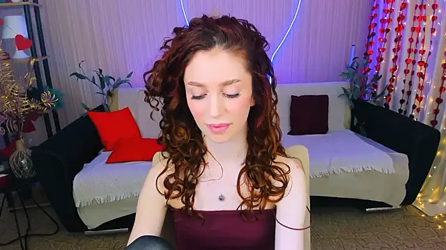 ChristinaConteeree's Live XXX Chat