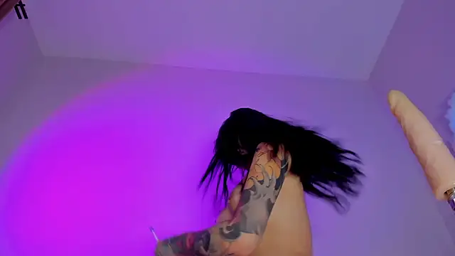 maakimo Live XXX Chat