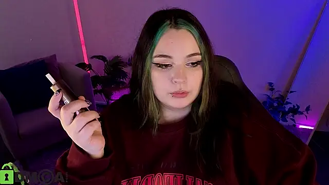 Mia_R0ss Chat XXX in diretta