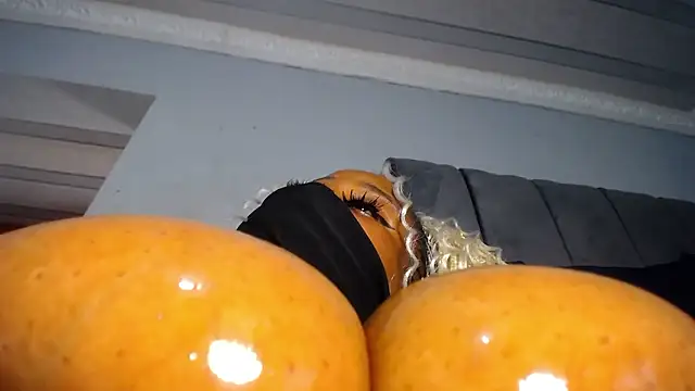 XPanther_24 Adlı Modelin Canlı XXX Sohbeti