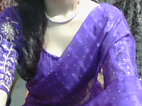 Adorable_Ayesha Adlı Modelin Canlı XXX Sohbeti