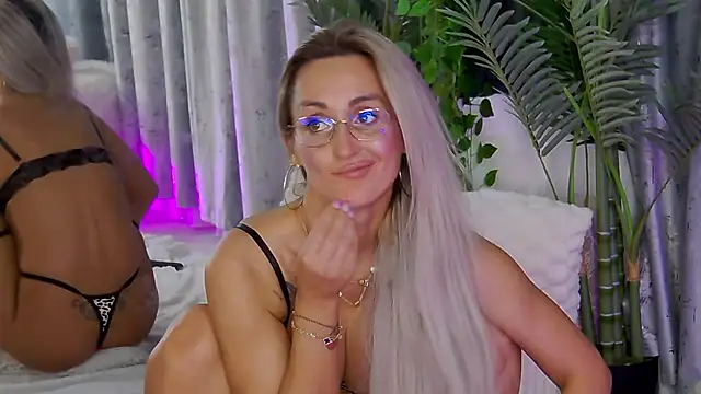 Chat +18 de IsabelleEthan ao vivo