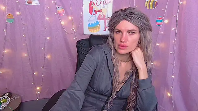 MilaLoona Chat XXX live