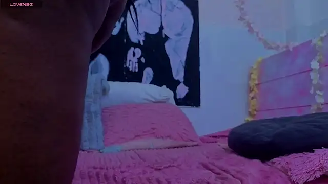 KilyetVera3x's Webcam Show