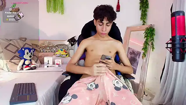 huge_armound Obrolan Langsung XXX