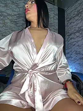 AlisSon__hot Adlı Modelin Canlı XXX Sohbeti