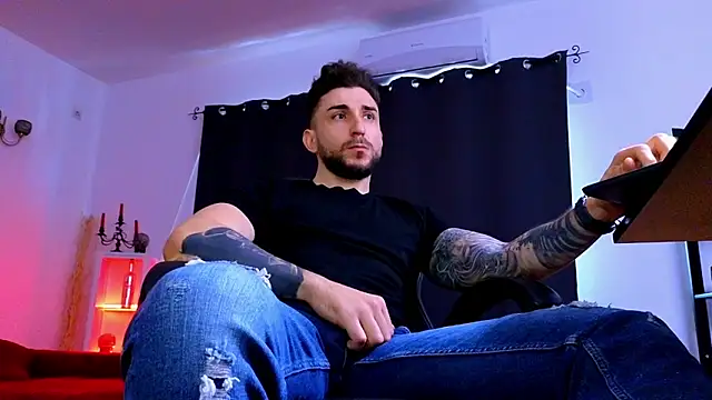 Вебкам-шоу MightyAaron66