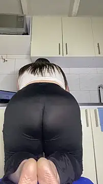 دردشة Chloee_Peach الجنسية المباشرة