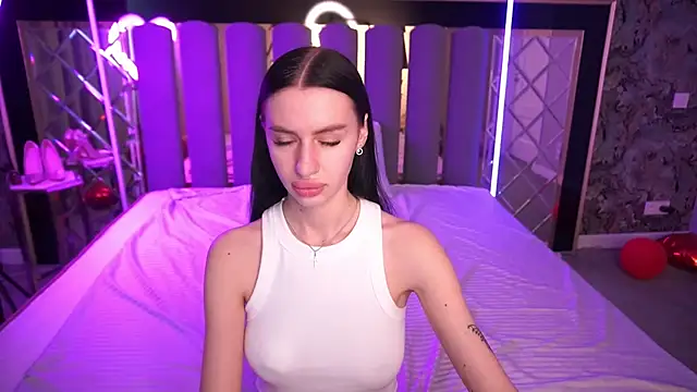 Chatroom XXX en direct de Snow_WhiteeeX