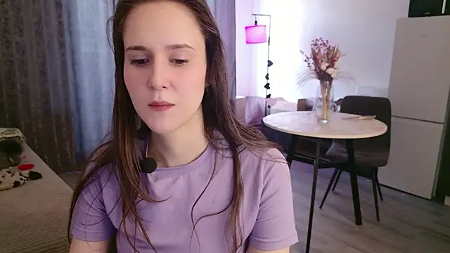 دردشة LucyRose3 الجنسية المباشرة