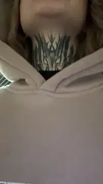 XXX chat uživo modela AriWild