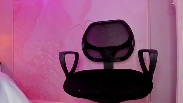 Kendall_curves Chat XXX live