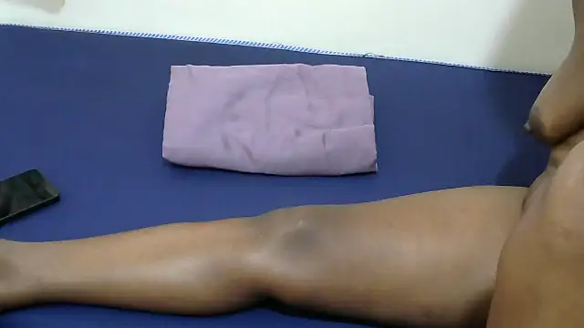 SlayNova: διαδικτυακό σόου στην κάμερα