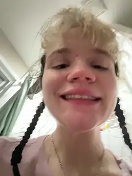 Cutiepiespanks Chat XXX live