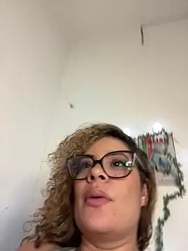 Chat XXX en directo de Rachell_More