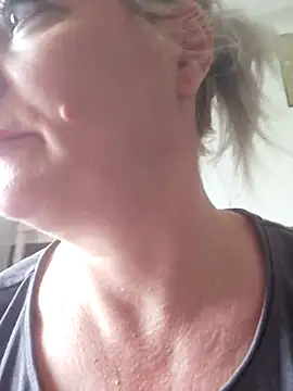 LadyTouch Live XXX-Chat