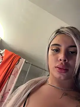 Živý XXX chat YouCandiSumisa