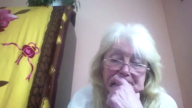 AmyLove353 Show in webcam