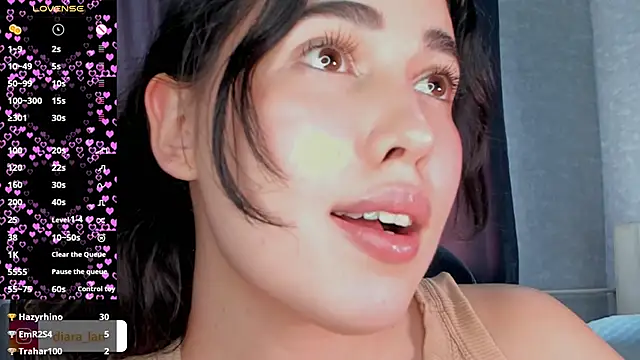 Diara_1an Adlı Modelin Canlı XXX Sohbeti