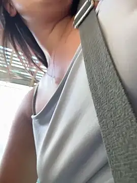 MiaTeeのウェブカメラショー