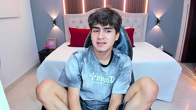 Tommy18__ – Live XXX-chat