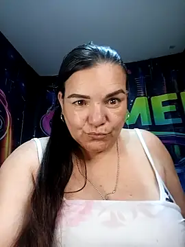 Zuleyka_69 现场XXX聊天