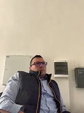 Mike8523 Live XXX Chat