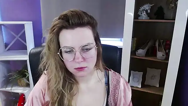 Chat +18 de Zoey_Erotic ao vivo