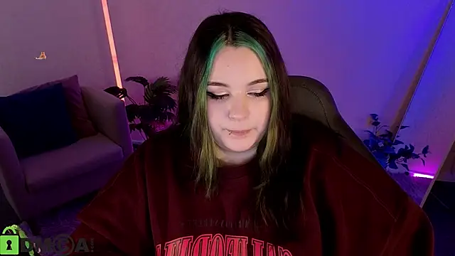 Mia_R0ss Chat XXX in diretta