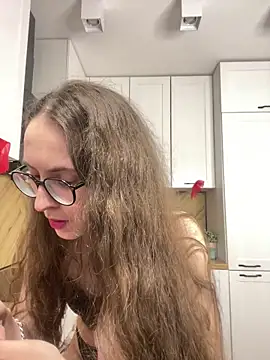 XXX chat uživo modela MartiniiSelenna