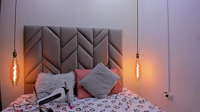 SabrinaVantress webcam show