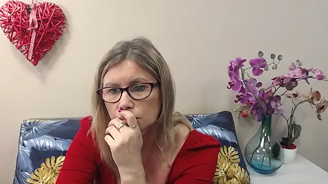 DoreenSexy Adlı Modelin Canlı XXX Sohbeti