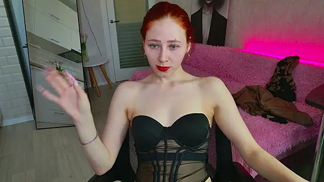 Weisser_Moon Chat XXX in diretta