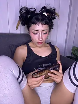 baby_akuma Adlı Modelin Web Kamerası Şovu