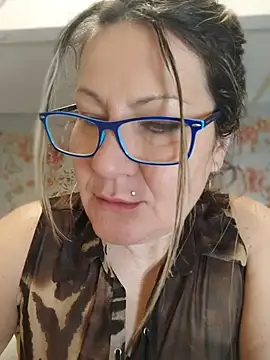 Lovely_Chiara Chat XXX in diretta