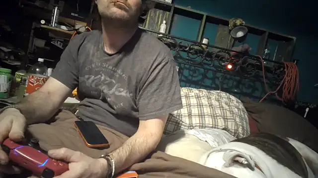 charactrzero Chat XXX live