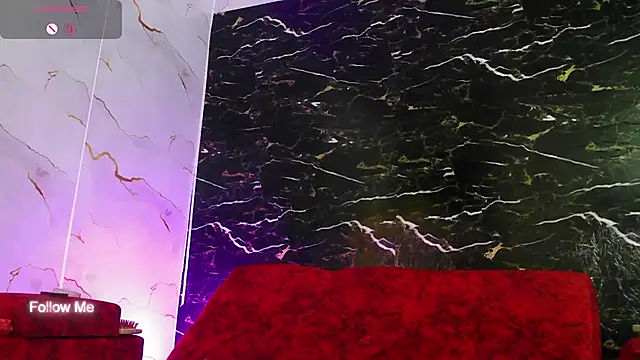 crislingery_dolli Show Webcam