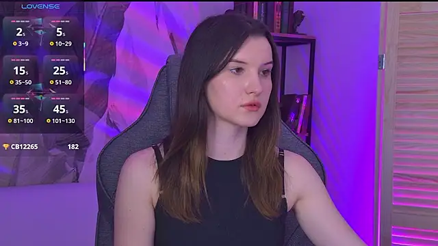 AgataWillis Adlı Modelin Canlı XXX Sohbeti