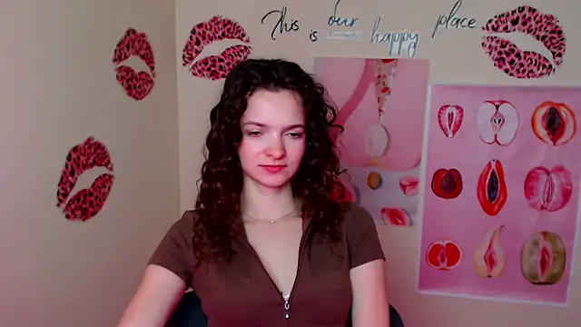 _SusieSu_ Adlı Modelin Canlı XXX Sohbeti