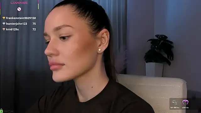 Aria_Mila live XXX chat