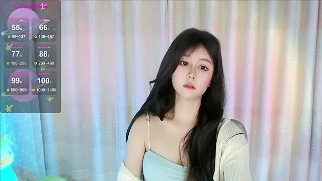 Aimee-520: онлайн-секс-чат