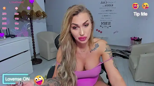 Nicol2Naya Chat XXX in diretta