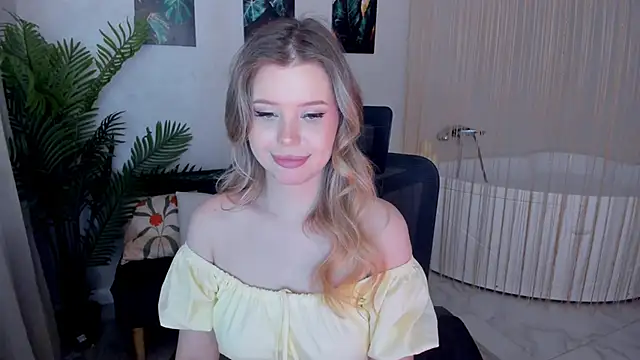 FollowLovee Live XXX Chat