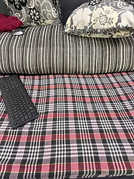 عرض كام Iampriyaaa15